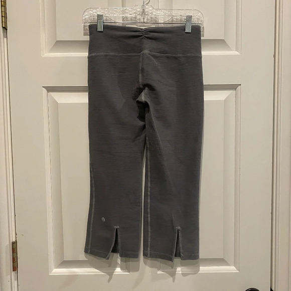Lululemon Gather & Crow Crop *Denim Coal Fossil Slub Denim 16304 - Picture 8 of 15